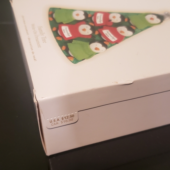 🦖Hallmark Family Tree Ornament 2009🦖 - Picture 4 of 4